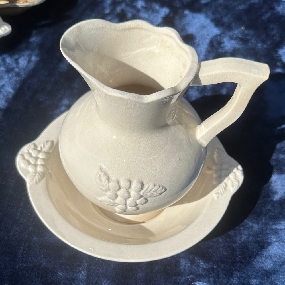 Vintage 1980s Cream Ceramic Pitcher and Basin Set - Classic Home Art
